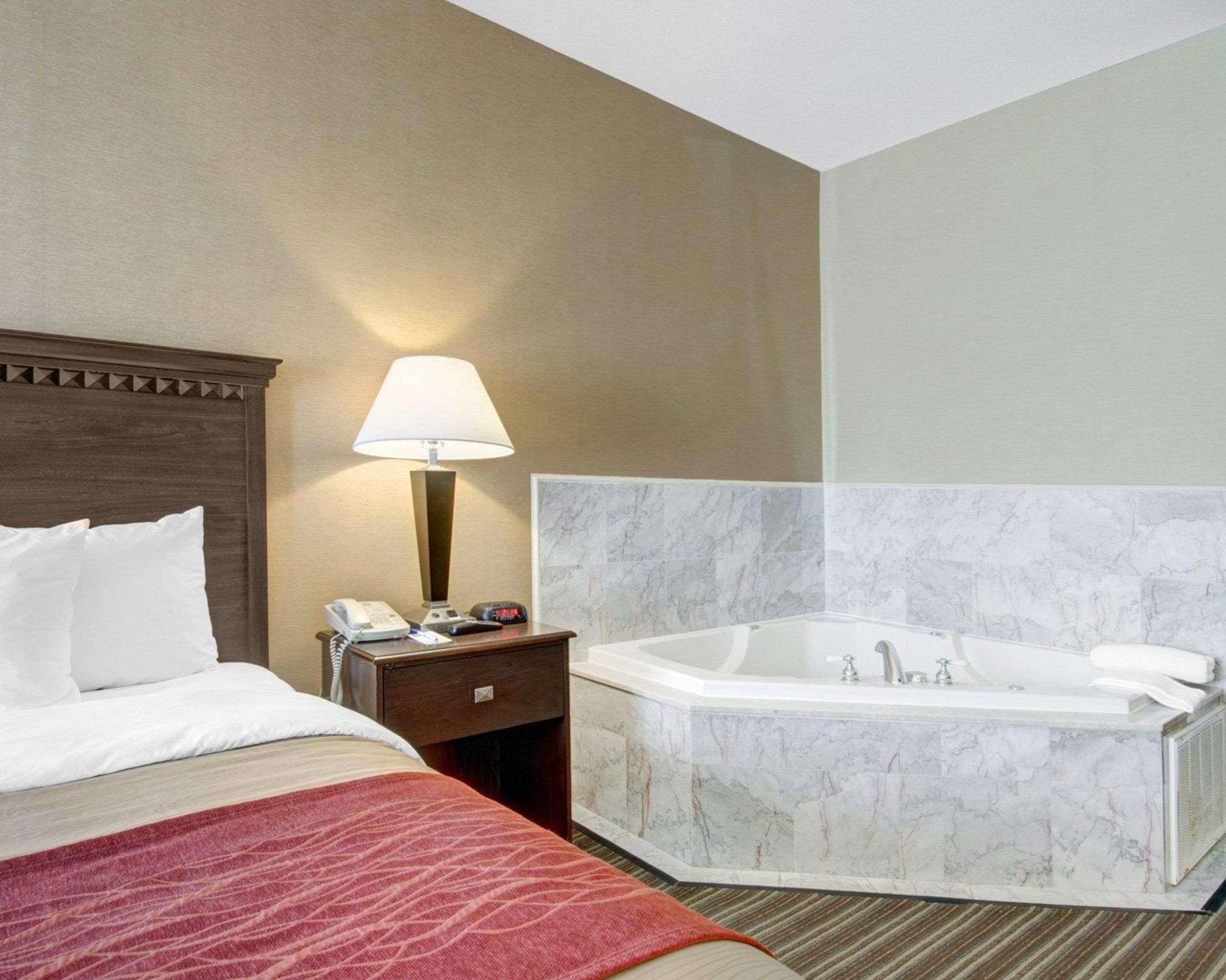 Spark By Hilton Woburn Boston Екстериор снимка
