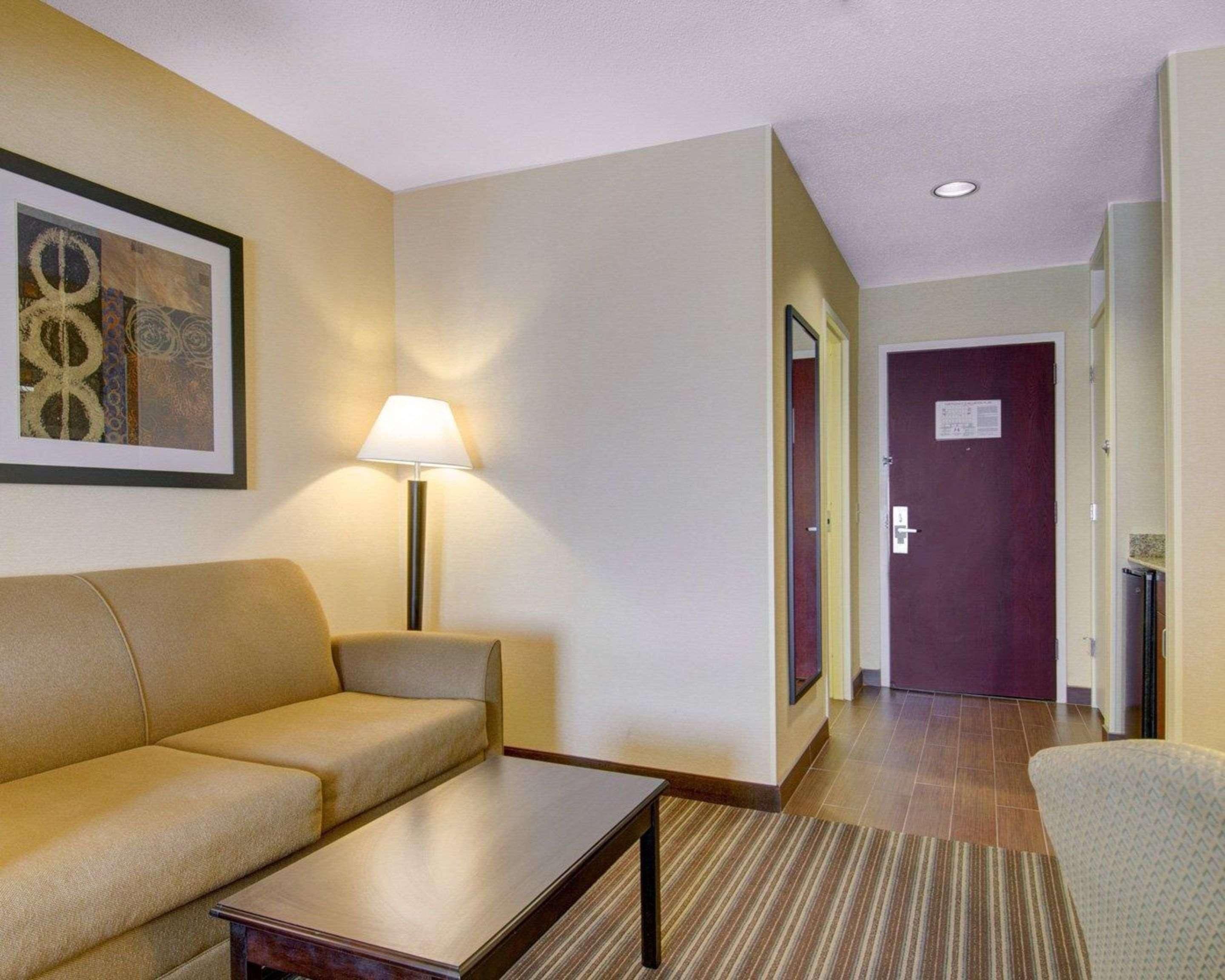 Spark By Hilton Woburn Boston Екстериор снимка