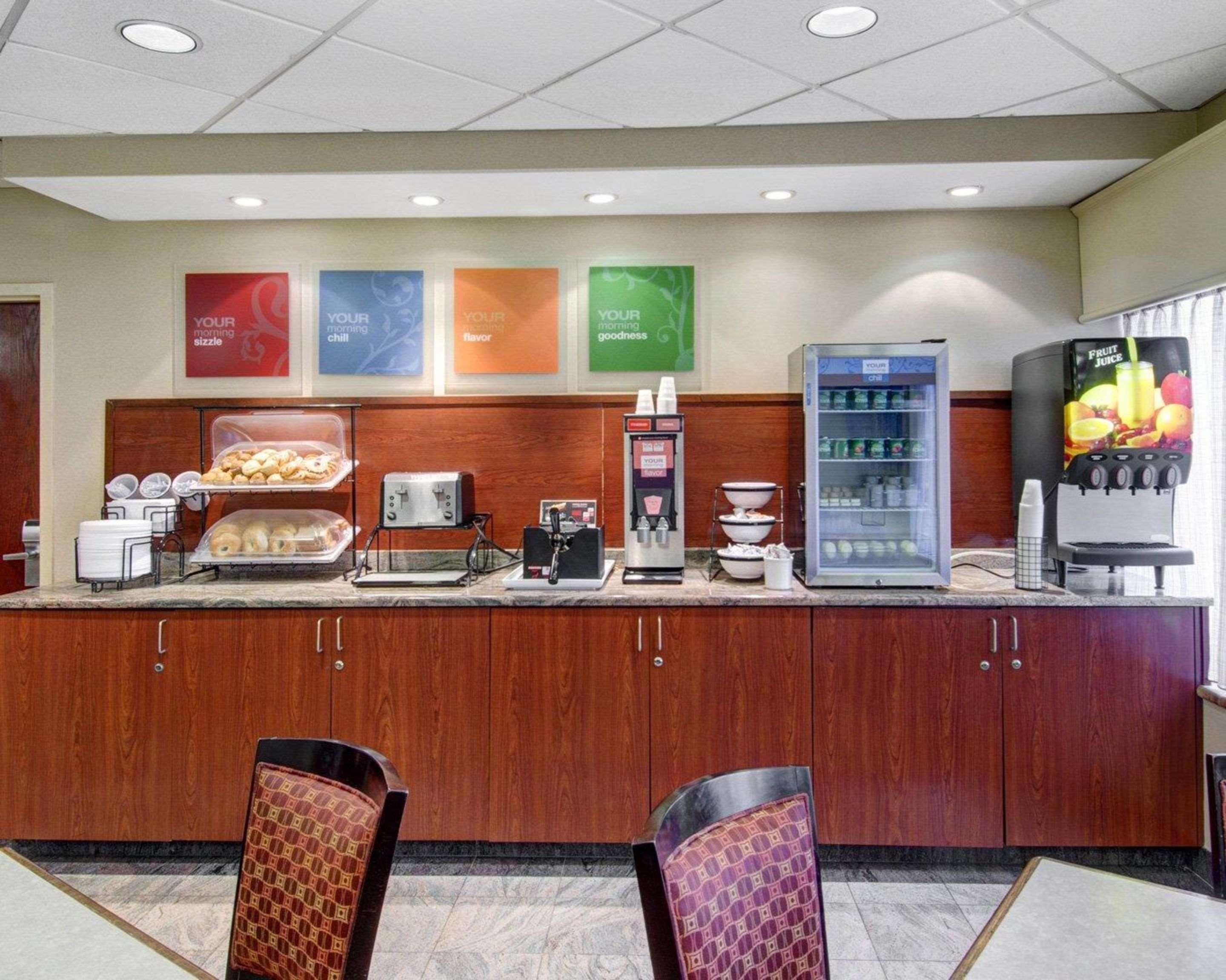 Spark By Hilton Woburn Boston Екстериор снимка