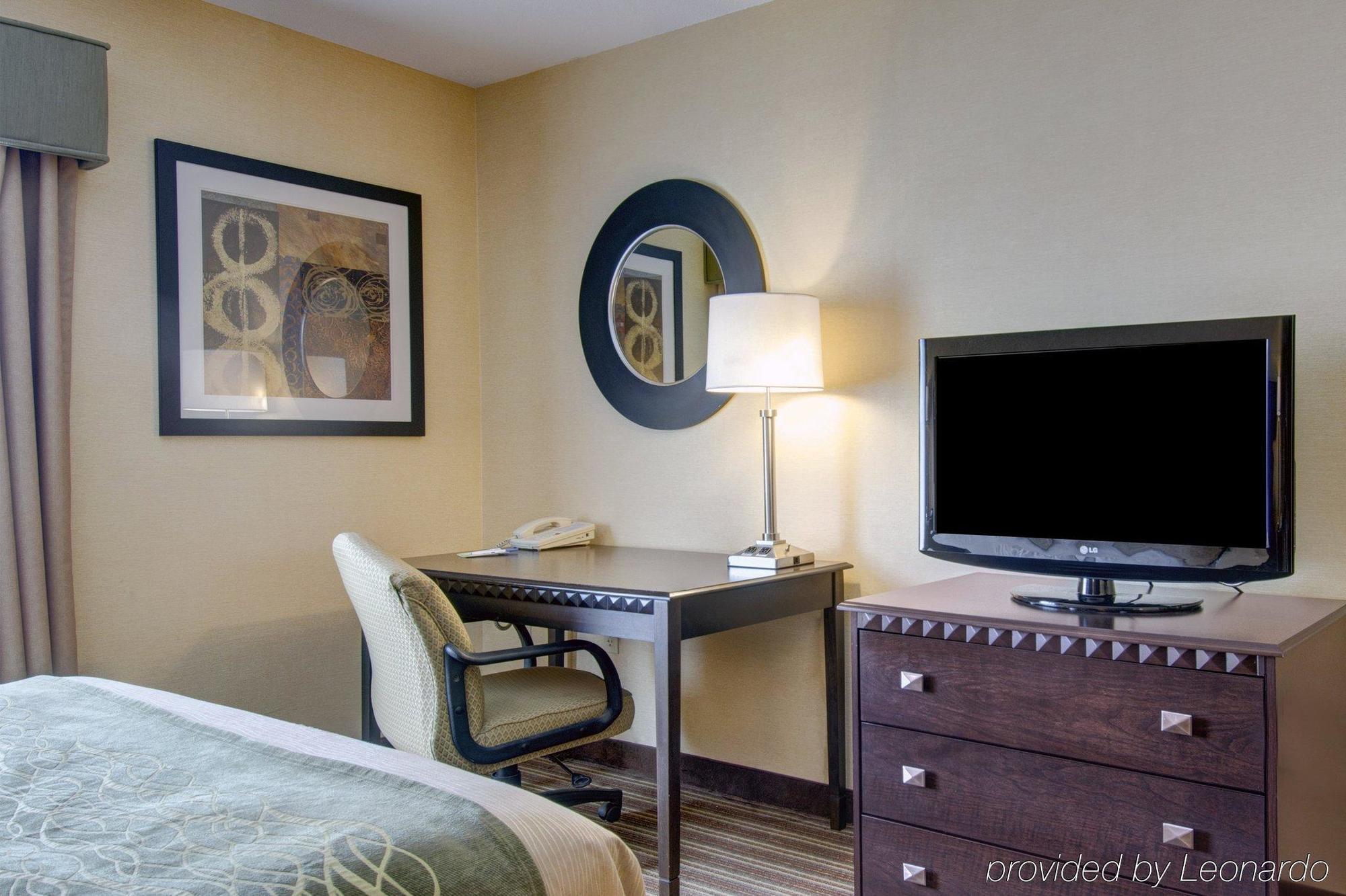Spark By Hilton Woburn Boston Екстериор снимка